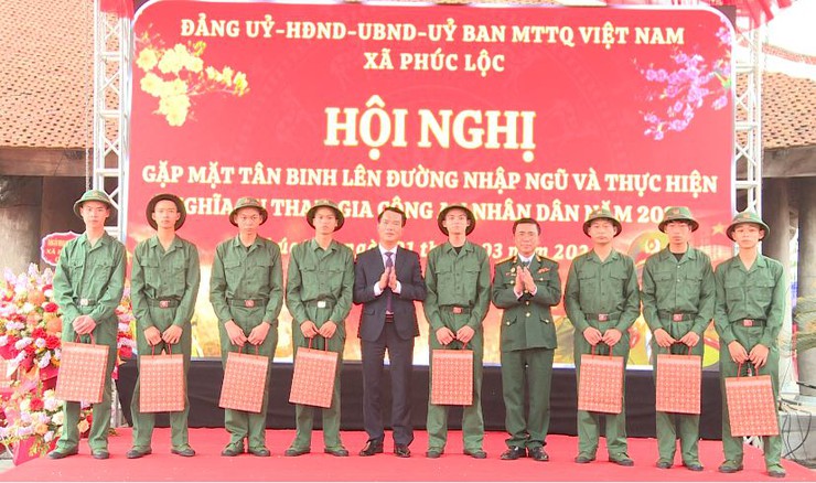 UBND xã Phúc Lộc tổ chức Hội nghị gặp mặt tân binh lên đường nhập ngũ và thực hiện nghĩa vụ tham gia Công an nhân dân năm 2026- Ảnh 9.