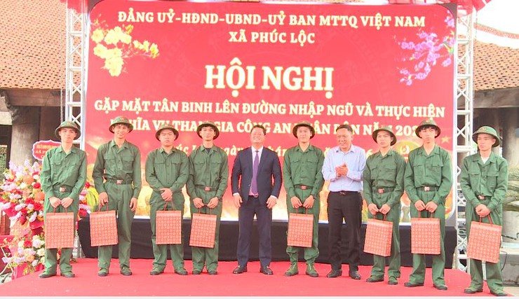 UBND xã Phúc Lộc tổ chức Hội nghị gặp mặt tân binh lên đường nhập ngũ và thực hiện nghĩa vụ tham gia Công an nhân dân năm 2026- Ảnh 7.