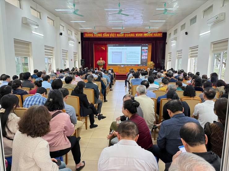 Phường Nghĩa Đô nghiêm túc tham dự tập huấn nghiệp vụ công tác bầu cử đối với Tổ bầu cử ĐBQH khoá XVI và đại biểu HĐND các cấp, nhiệm kỳ 2026 – 2031- Ảnh 1.