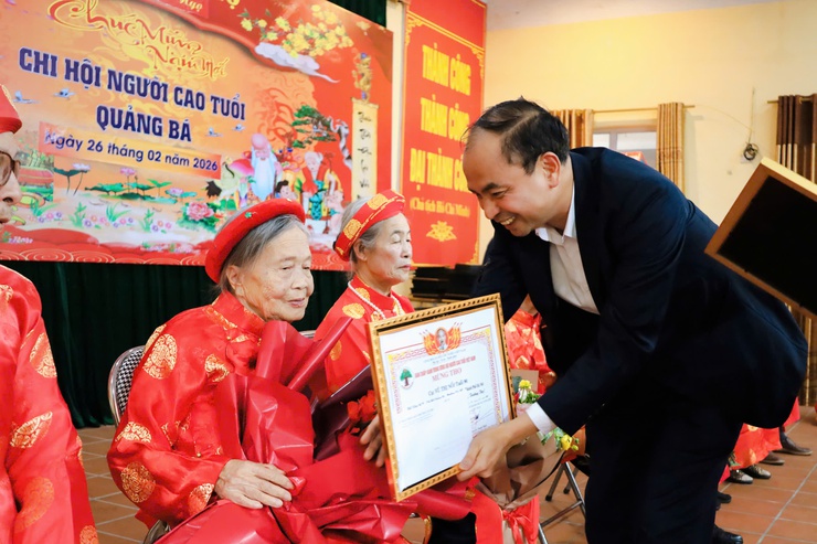 Phường Tây Hồ tổ chức Lễ chúc thọ, mừng thọ Xuân Bính Ngọ 2026: Tri ân thế hệ đi trước, tiếp nối truyền thống tốt đẹp!- Ảnh 10.