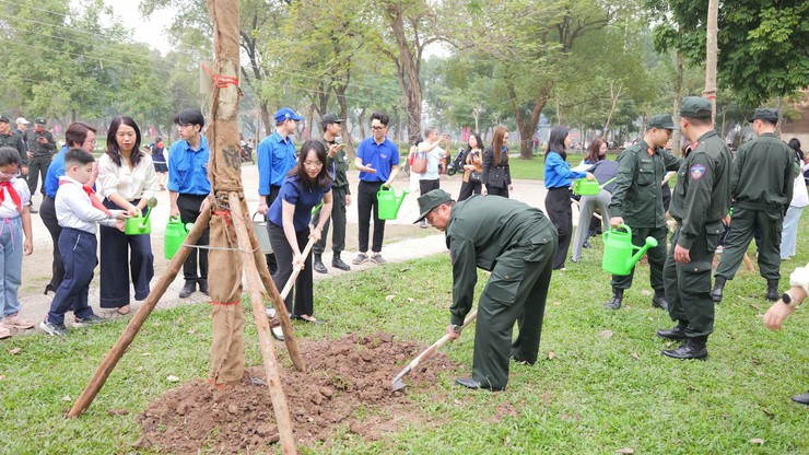 Phường Hai Bà Trưng phát động Tháng Thanh niên 2026: Khơi dậy khát vọng cống hiến của tuổi trẻ- Ảnh 6.