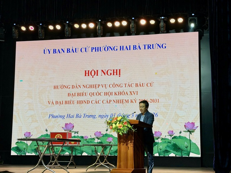 Phường Hai Bà Trưng: Tổ chức Hội nghị tập huấn trực tiếp nghiệp vụ công tác bầu cử đại biểu Quốc hội khóa XVI và đại biểu Hội đồng nhân dân  các cấp nhiệm kỳ 2026 - 2031.- Ảnh 3.