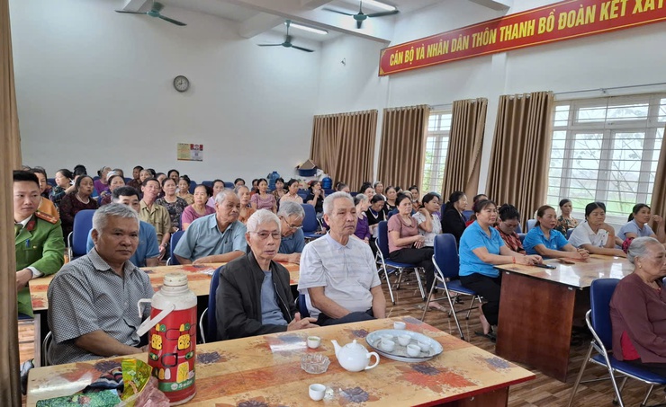 MTTQ VIỆT NAM XÃ HÒA XÁ TỔ CHỨC HỘI NGHỊ TIẾP XÚC CỬ TRI PHỤC VỤ VẬN ĐỘNG BẦU CỬ ĐẠI BIỂU HĐND XÃ KHÓA II, NHIỆM KỲ 2026–2031- Ảnh 12.