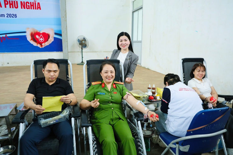 Sôi nổi Ngày hội hiến máu tình nguyện xã Phú Nghĩa năm 2026- Ảnh 16.