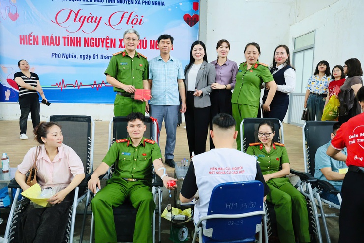 Sôi nổi Ngày hội hiến máu tình nguyện xã Phú Nghĩa năm 2026- Ảnh 18.