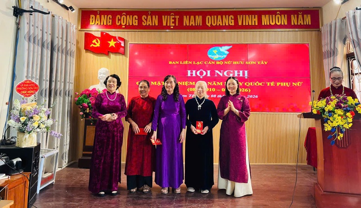 CÂU LẠC BỘ CÁN BỘ NỮ HƯU KỶ NIỆM 116 NĂM NGÀY QUỐC TẾ PHỤ NỮ 8/3- Ảnh 3.