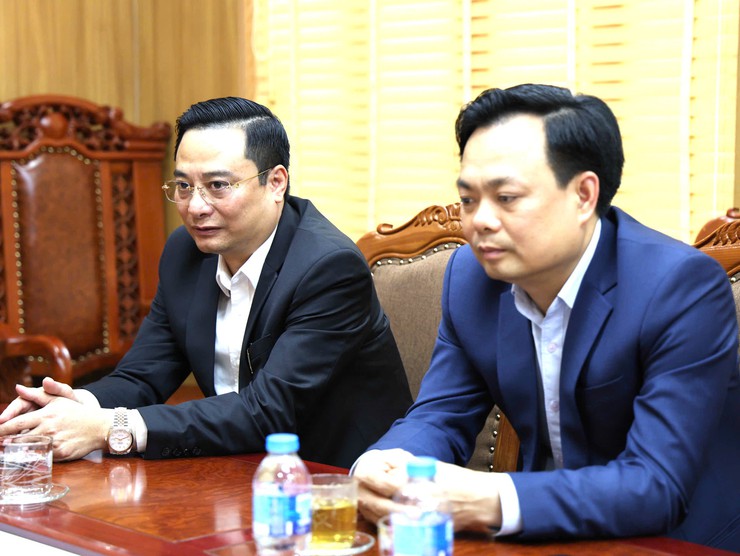 Lãnh đạo Ban Tuyên giáo và Dân vận Thành uỷ Hà Nội kiểm tra công tác bầu cử tại xã Tam Hưng - Ảnh 2.