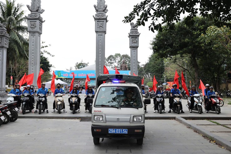 Ra quân tháng thanh niên 2026 - Phát huy vai trò xung kích, sáng tạo của tuổi trẻ Công an phường Đống Đa- Ảnh 3.