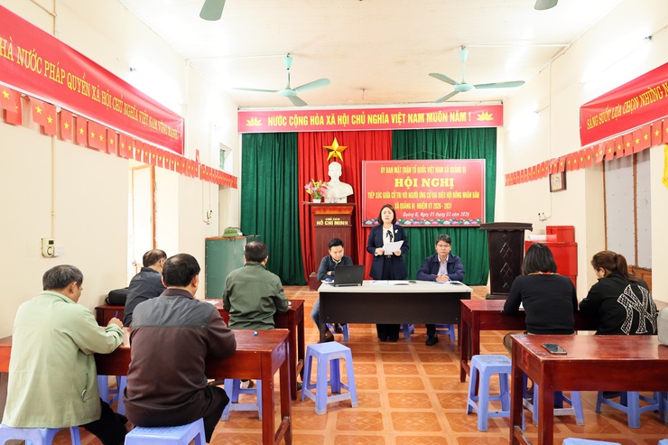 Đồng chí Trưởng Ban bầu cử số 02 Tô Thị Đào kiểm tra công tác chuẩn bị cho cuộc bầu cử đại biểu Quốc hội khóa XVI và đại biểu HĐND các cấp, nhiệm kỳ 2026 – 2031 tại đơn vị bầu cử số 02- Ảnh 1.