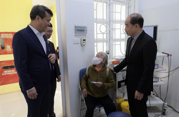 BVĐK Vân Đình ký kết hỗ trợ chuyên môn cho Trạm y tế xã Vân Đình: Từng bước nâng tầm y tế cơ sở- Ảnh 4.