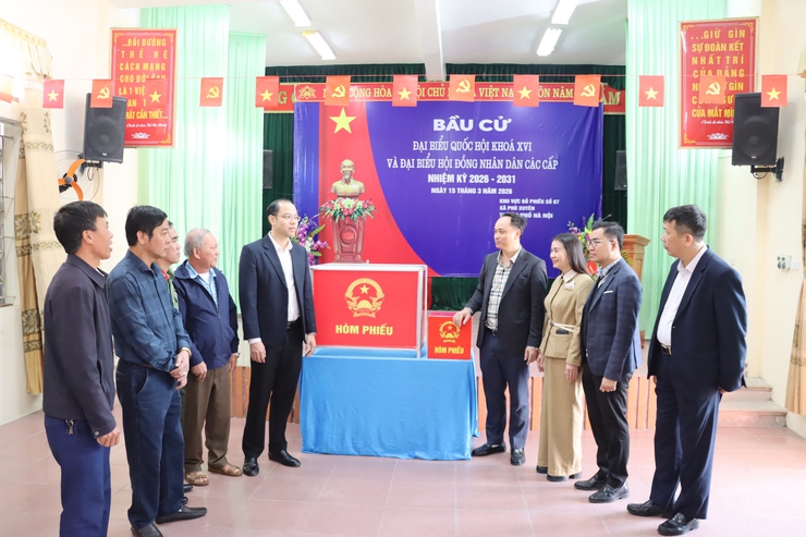 Đoàn kiểm tra, giám sát số 08 của Uỷ ban MTTQ Việt Nam TP Hà Nội về kiểm tra, giám sát công tác bầu cử- Ảnh 10.