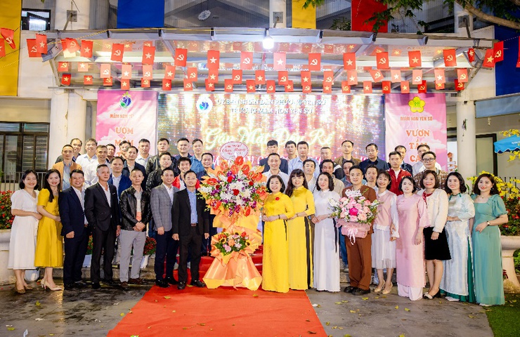 Ấm áp yêu thương trong chuỗi sự kiện chào mừng ngày Quốc tế Phụ nữ 8/3 của trường mầm non Yên Sở- Ảnh 3.