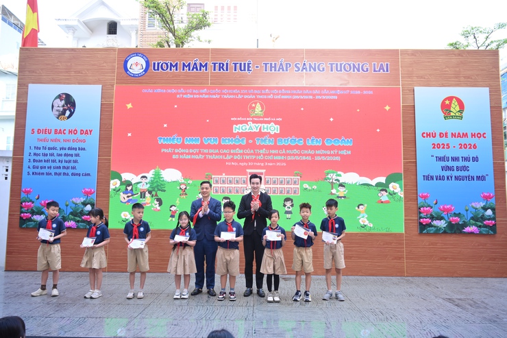Trường Tiểu học Đoàn Thị Điểm, Phường Phú Thượng vinh dự là điểm cầu của Thủ đô hà nội trong ngày hội “thiếu nhi vui khỏe – tiến bước lên đoàn” toàn quốc năm 2026- Ảnh 3.
