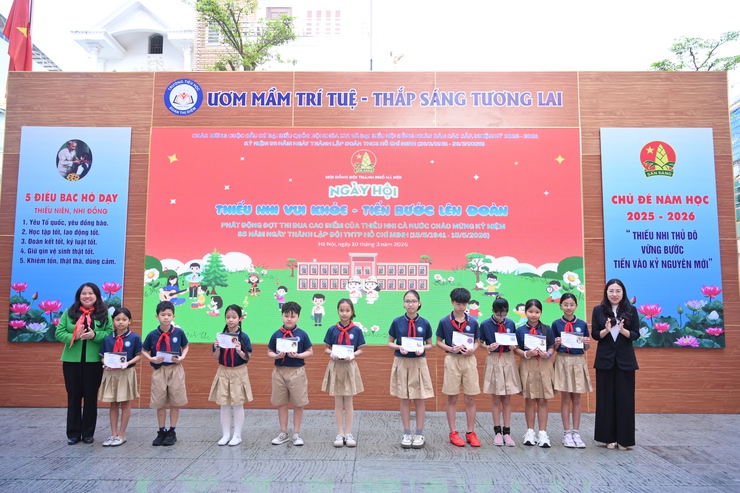 Trường Tiểu học Đoàn Thị Điểm, Phường Phú Thượng vinh dự là điểm cầu của Thủ đô hà nội trong ngày hội “thiếu nhi vui khỏe – tiến bước lên đoàn” toàn quốc năm 2026- Ảnh 4.