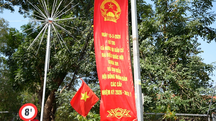 Dương Hoà đa dạng hình thức tuyên truyền, cổ động trực quan về bầu cử - Ảnh 8.