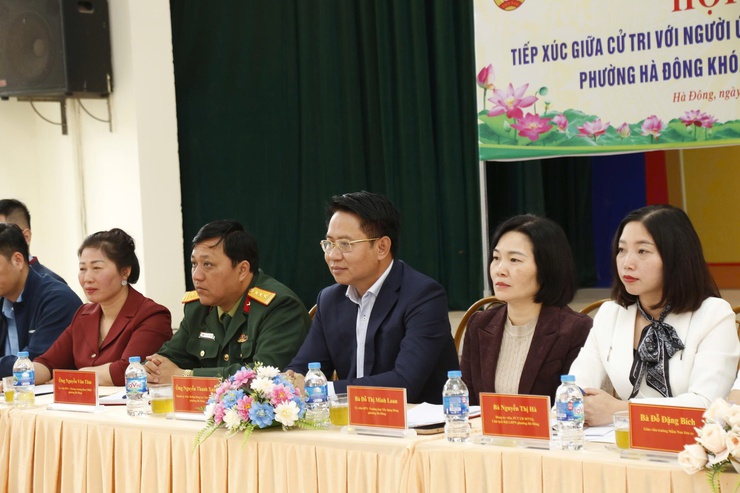 Cử tri tiếp xúc người ứng cử đại biểu HĐND phường Hà Đông- Ảnh 7.