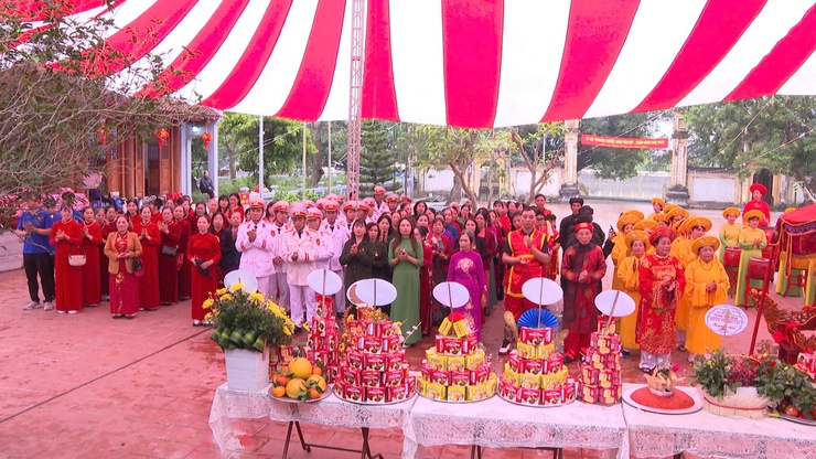 Lãnh đạo xã Thanh Trì dự khai mạc Lễ hội truyền thống làng Yên Mỹ Xuân Bính Ngọ 2026- Ảnh 9.