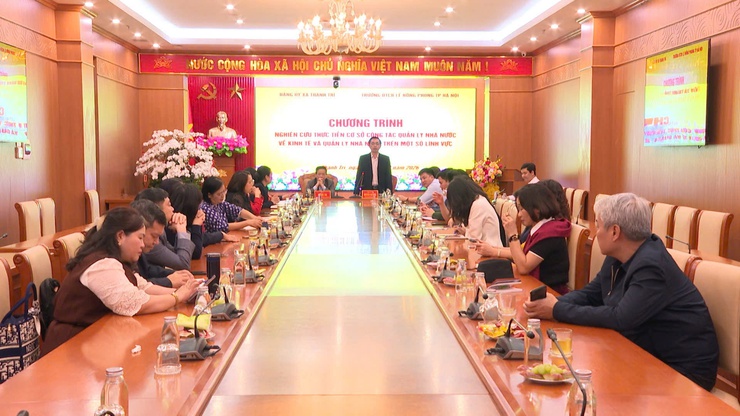 Ban Thường vụ Đảng ủy xã Thanh Trì tiếp đoàn công tác của Khoa Nhà nước và Pháp luật, Trường Đào tạo Cán bộ Lê Hồng Phong (Hà Nội)- Ảnh 4.