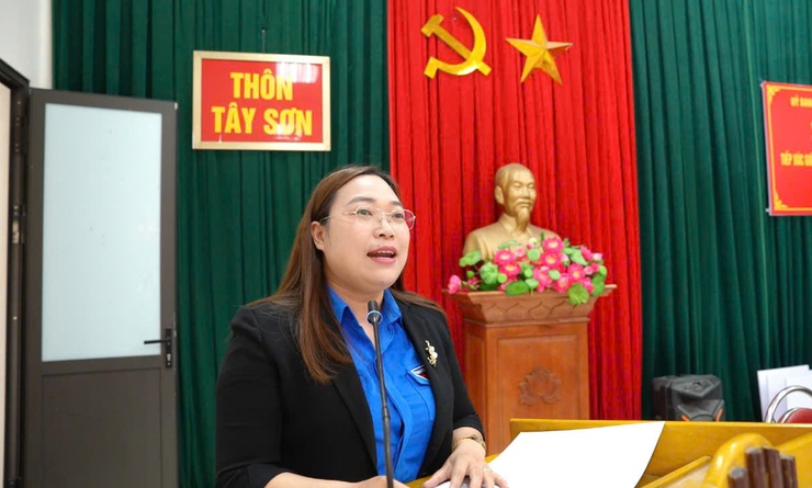 ĐƠN VỊ BẦU CỬ SỐ 5 TIẾP XÚC CỬ TRI TẠI THÔN TÂY SƠN- Ảnh 5.