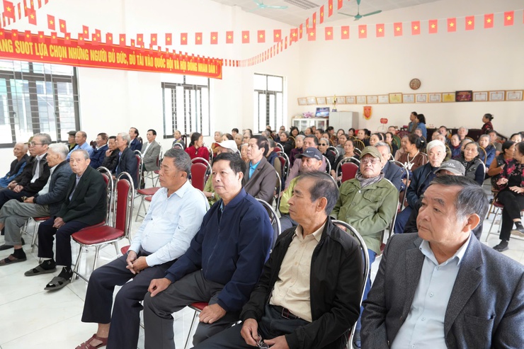 ĐƠN VỊ BẦU CỬ SỐ 5 TIẾP XÚC CỬ TRI TẠI THÔN TÂY SƠN- Ảnh 15.