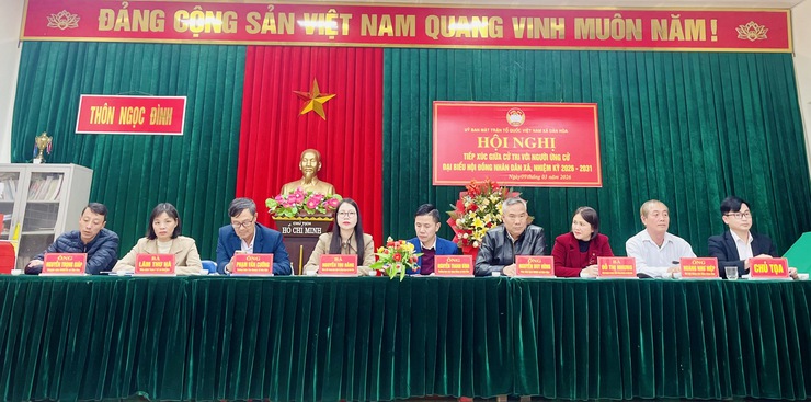 TIẾP XÚC CỬ TRI THÔN NGỌC ĐÌNH – 8 ỨNG CỬ VIÊN HĐND XÃ ĐƠN VỊ BẦU CỬ SỐ 4 TRÌNH BÀY CHƯƠNG TRÌNH HÀNH ĐỘNG- Ảnh 1.