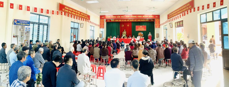 ỨNG CỬ VIÊN ĐƠN VỊ BẦU CỬ SỐ 02 TIẾP XÚC CỬ TRI THÔN ÁNG PHAO- Ảnh 12.