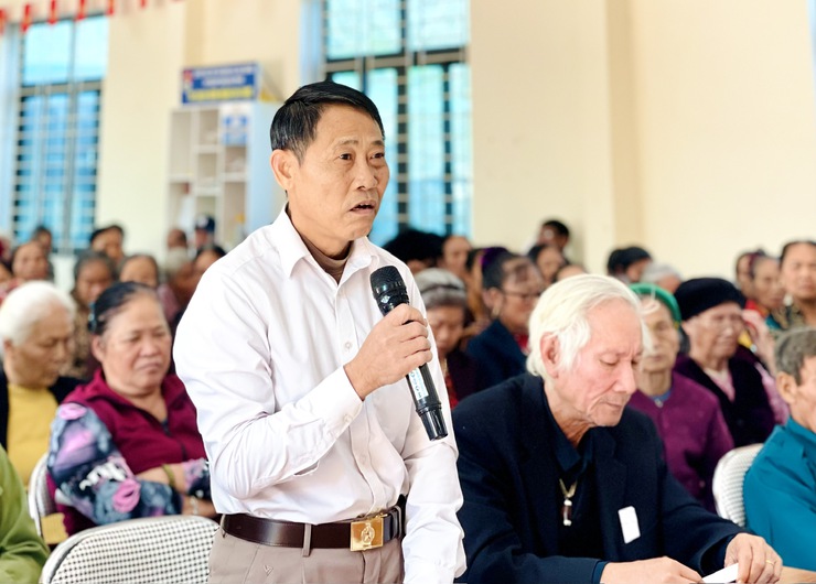 ỨNG CỬ VIÊN ĐƠN VỊ BẦU CỬ SỐ 02 TIẾP XÚC CỬ TRI THÔN ÁNG PHAO- Ảnh 9.