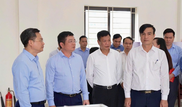 Đoàn công tác số 5 Thành ủy Hà Nội kiểm tra công tác bầu cử tại xã Thiên Lộc- Ảnh 2.