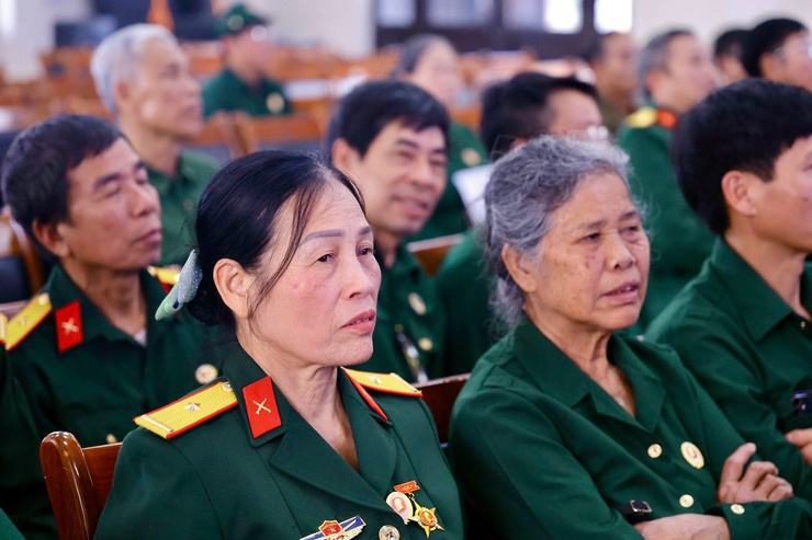 Hội Cựu chiến binh xã Thiên Lộc mạn đàm tiểu sử người ứng cử đại biểu Quốc hội và đại biểu HĐND các cấp, nhiệm kỳ 2026 – 2031; sơ kết công tác Hội quý I và triển khai nhiệm vụ trọng tâm quý II năm 2026.- Ảnh 7.