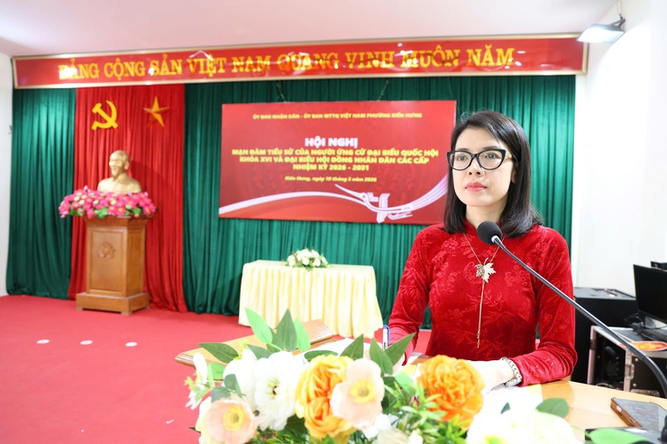 Phường Kiến Hưng phát huy dân chủ qua hội nghị mạn đàm tiểu sử ứng cử viên Đại biểu Quốc hội và HĐND các cấp- Ảnh 1.