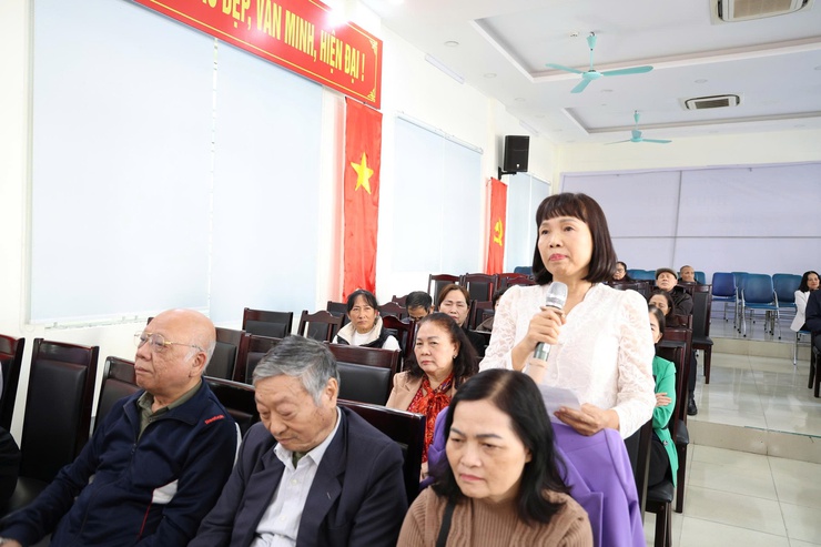 Phường Kiến Hưng phát huy dân chủ qua hội nghị mạn đàm tiểu sử ứng cử viên Đại biểu Quốc hội và HĐND các cấp- Ảnh 3.