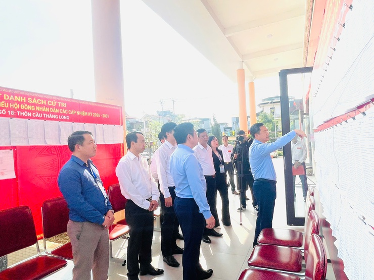 Đoàn công tác số 5 Thành ủy Hà Nội kiểm tra công tác bầu cử tại xã Thiên Lộc- Ảnh 8.