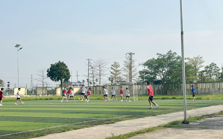 Sôi nổi Giải bóng đá thiếu niên Trường THCS Thạch Thán năm học 2025–2026 chào mừng ngày thành lập Đoàn và cuộc bầu cử- Ảnh 9.