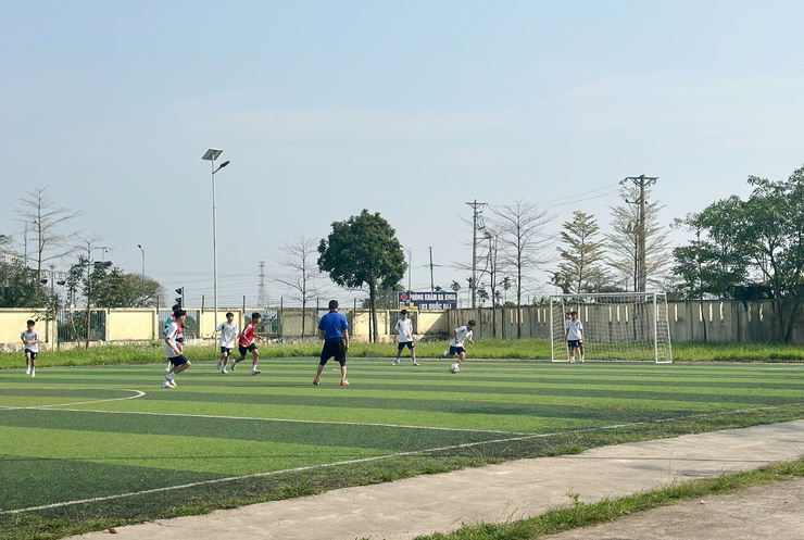 Sôi nổi Giải bóng đá thiếu niên Trường THCS Thạch Thán năm học 2025–2026 chào mừng ngày thành lập Đoàn và cuộc bầu cử- Ảnh 10.