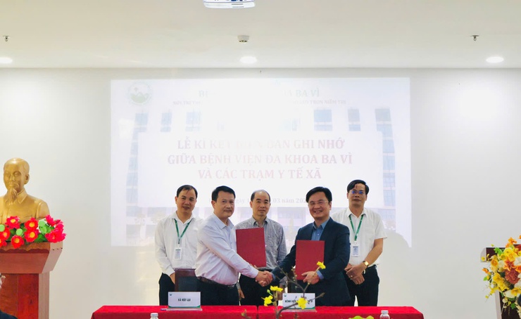 Bệnh viện đa khoa Ba Vì ký kết hợp tác hỗ trợ các trạm y tế xã trong công tác chăm sóc sức khỏe nhân dân- Ảnh 3.
