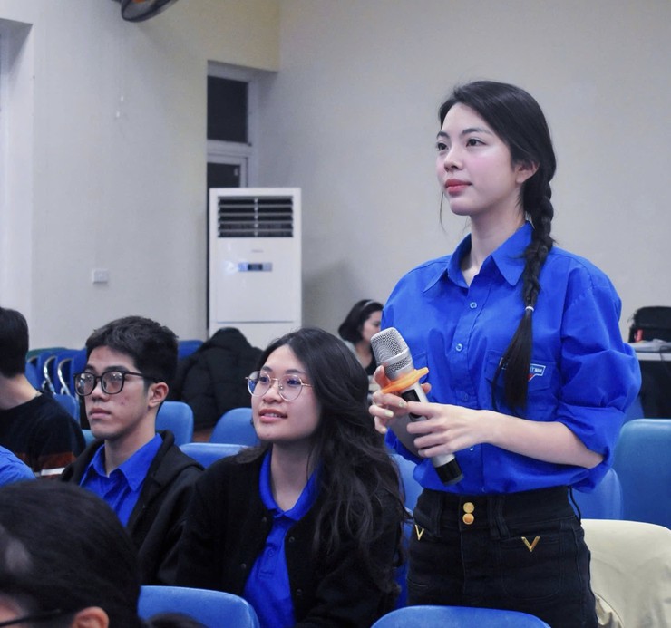 Cử tri trẻ Giảng Võ hướng tới "Ngày hội non sông"

- Ảnh 4.