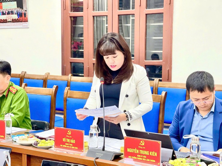 ĐẢNG ỦY PHƯỜNG LÁNG TỔ CHỨC HỘI NGHỊ LẦN THỨ NĂM BAN CHẤP HÀNH ĐẢNG BỘ PHƯỜNG KHÓA I, NHIỆM KỲ 2025–2030- Ảnh 8.