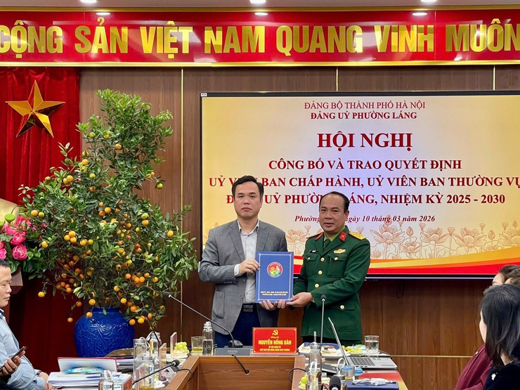 ĐẢNG ỦY PHƯỜNG LÁNG TỔ CHỨC HỘI NGHỊ LẦN THỨ NĂM BAN CHẤP HÀNH ĐẢNG BỘ PHƯỜNG KHÓA I, NHIỆM KỲ 2025–2030- Ảnh 2.