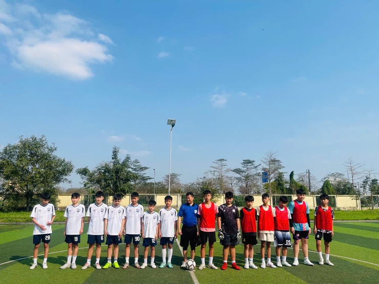 Sôi nổi Giải bóng đá thiếu niên Trường THCS Thạch Thán năm học 2025–2026 chào mừng ngày thành lập Đoàn và cuộc bầu cử- Ảnh 7.