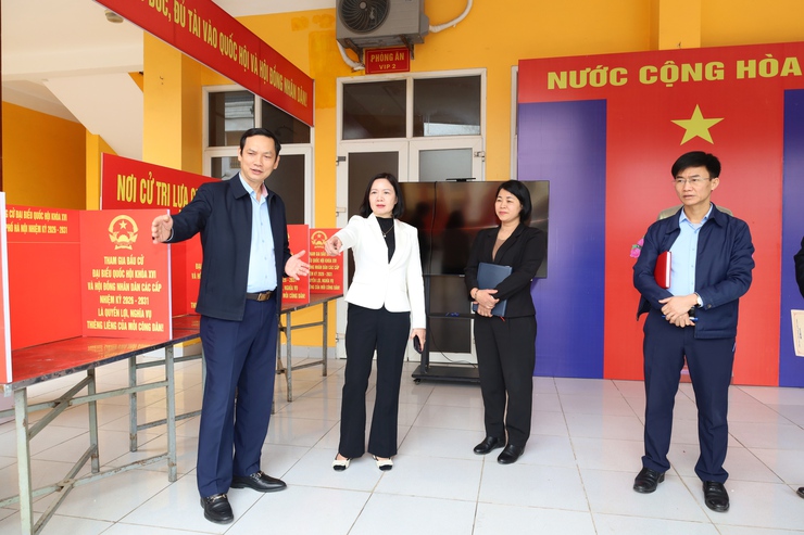 Phường Tùng Thiện kiểm tra công tác chuẩn bị bầu cử tại các đơn vị quân đội trên địa bàn- Ảnh 3.