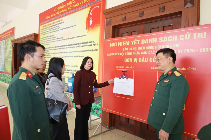 Phường Tùng Thiện kiểm tra công tác chuẩn bị bầu cử tại các đơn vị quân đội trên địa bàn- Ảnh 4.