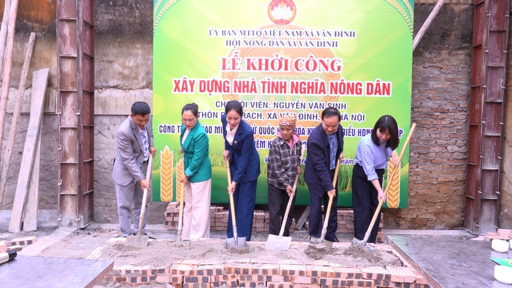 Vân Đình khởi công xây dựng “Nhà tình nghĩa nông dân” cho hội viên có hoàn cảnh khó khăn- Ảnh 3.