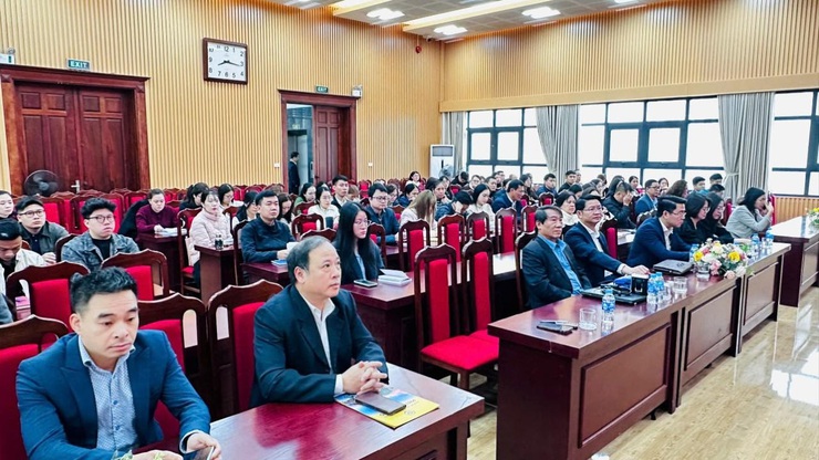 Trung tâm Chính trị phường Tây Hồ khai giảng lớp bồi dưỡng nhận thức về Đảng khóa II/2026- Ảnh 1.