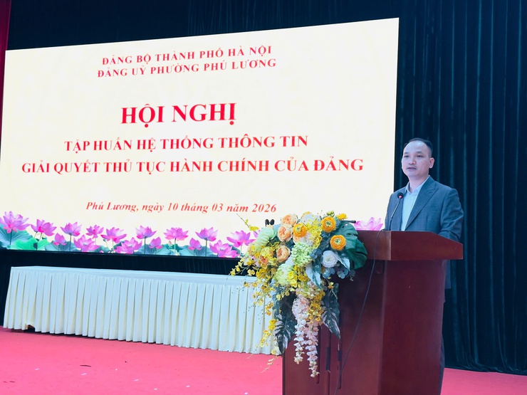 Đảng ủy phường Phú Lương tập huấn nghiệp vụ sử dụng Hệ thống thông tin giải quyết TTHC của Đảng- Ảnh 1.