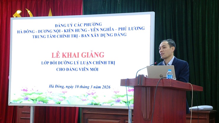 Khai giảng lớp bồi dưỡng lý luận chính trị dành cho đảng viên mới khóa năm 2026- Ảnh 2.