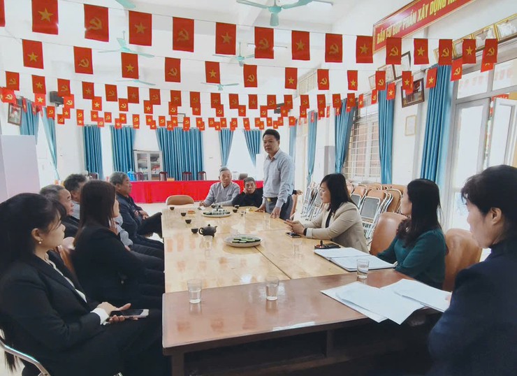 ỦY BAN MTTQ HÒA XÁ GIÁM SÁT, KIỂM TRA CÔNG TÁC CHUẨN BỊ BẦU CỬ TẠI CÁC TỔ BẦU CỬ, CÁC BAN CÔNG TÁC MẶT TRẬN THÔN- Ảnh 2.