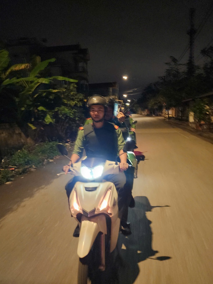 Công an xã Tam Hưng triển khai phương án đảm bảo ANTT phục vụ bầu cử Đại biểu Quốc hội khoá XVI và Đại biểu Hội đồng Nhân dân các cấp nhiệm kỳ 2026-2031 trên địa bàn xã Tam Hưng.- Ảnh 3.