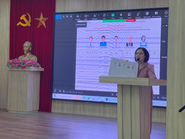 Phường Hồng Hà tổ chức hội nghị tập huấn công nghệ thông tin và hướng dẫn nghiệp vụ kiểm phiếu phục vụ công tác bầu cử- Ảnh 1.