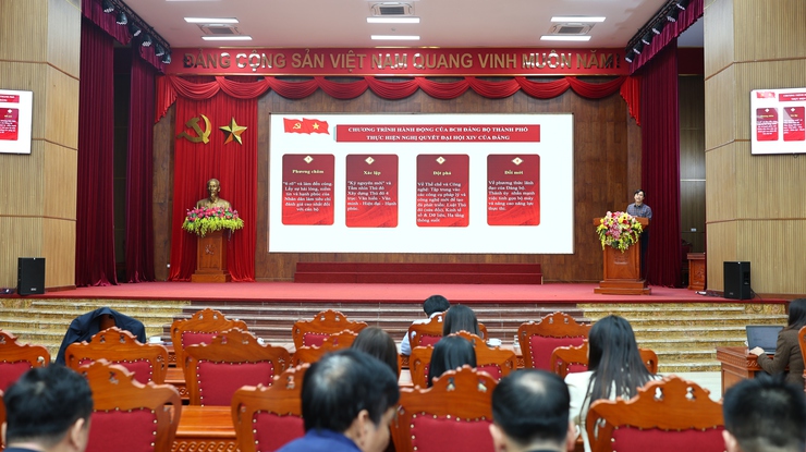 ĐẢNG BỘ XÃ THẠCH THẤT: THỐNG NHẤT NHẬN THỨC, QUYẾT TÂM ĐƯA NGHỊ QUYẾT CỦA ĐẢNG VÀO CUỘC SỐNG- Ảnh 5.