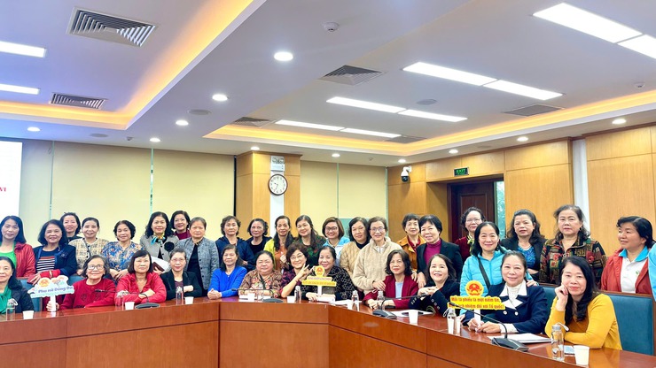 Phụ nữ phường Đống Đa tổ chức Hội nghị mạn đàm  tiểu sử các ứng cử viên đại biểu Quốc hội khóa XVI và HĐND các cấp nhiệm kỳ 2026-2031- Ảnh 2.